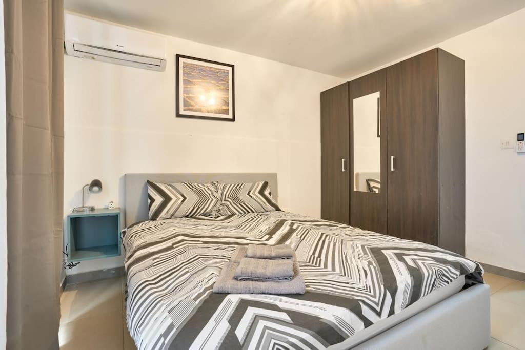Urban Front - Walking Distance From Paceville And St George Bay Beach Is-Swieqi Exteriér fotografie